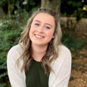 Meet your Posher, Hannah